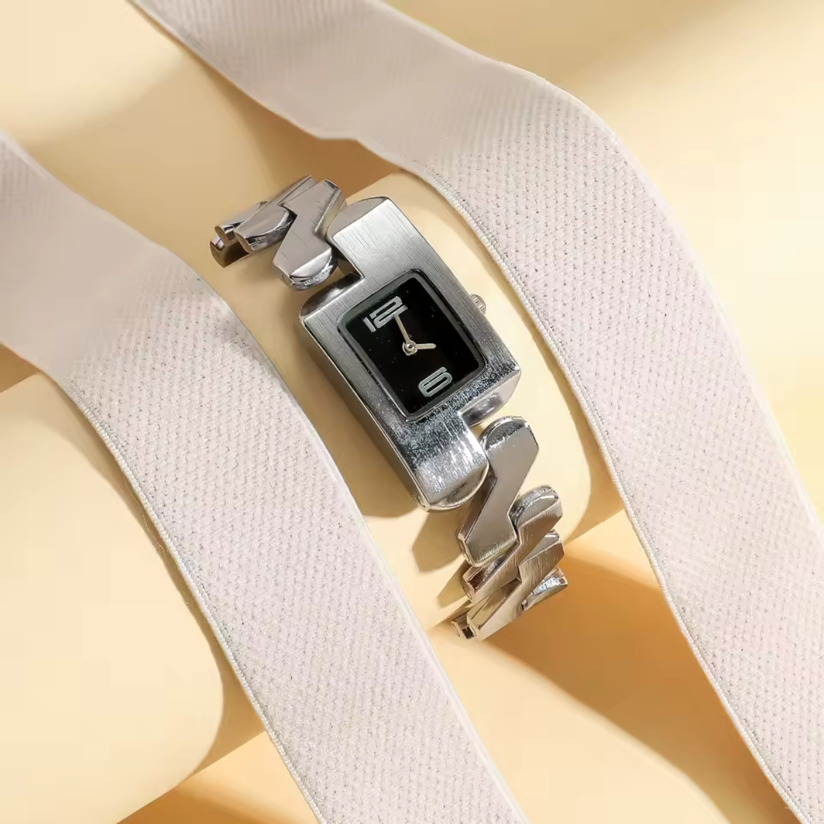 Belloura™ – Vintage-Style Square Quartz Watch (50% Off)