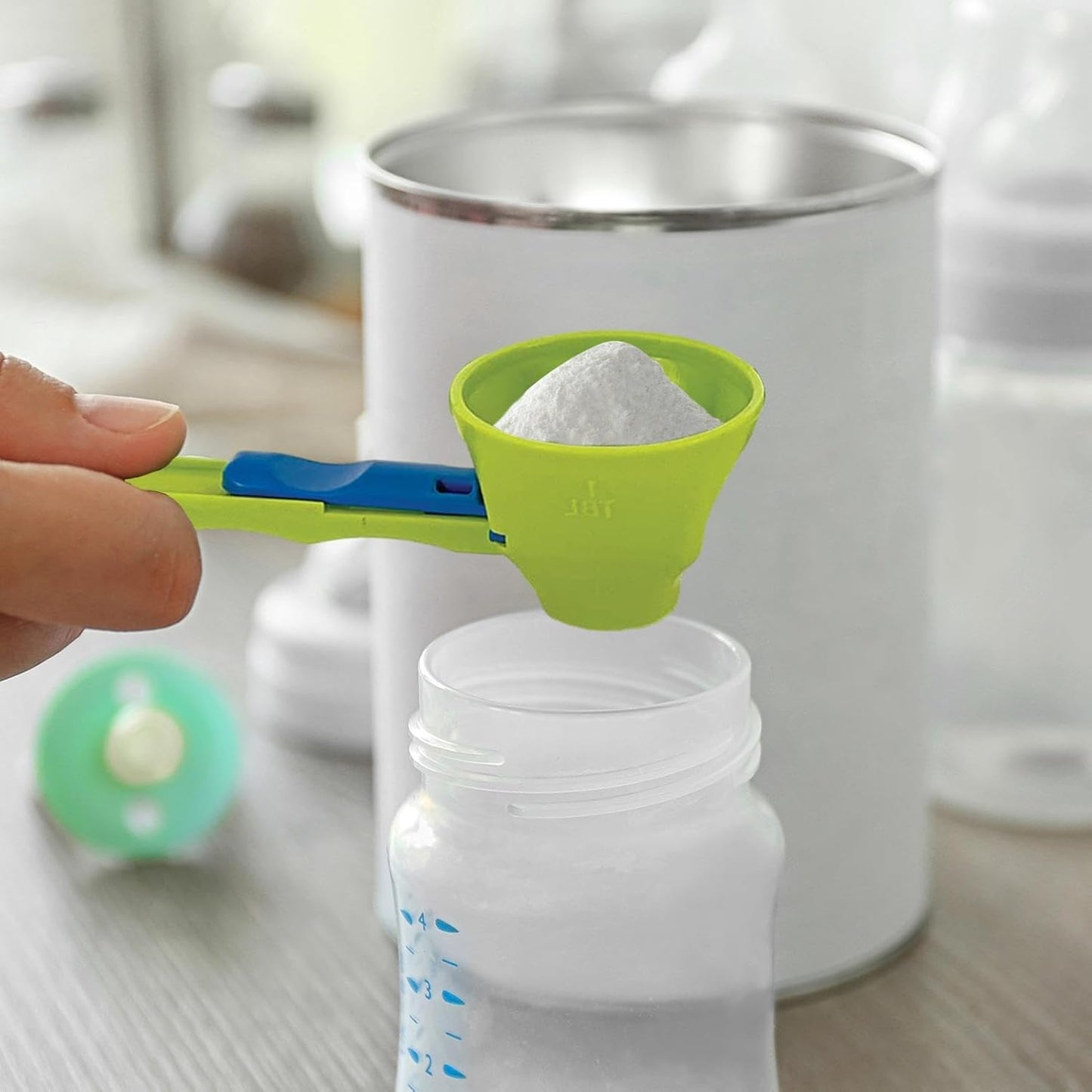 ShakeSmart LX™ - Mess-Free Measuring Funnel for Shakes & More (1+1 Free)