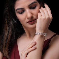 Reveria™ – Foldable Zirconia Ring to Bracelet Accessory (50% Off)