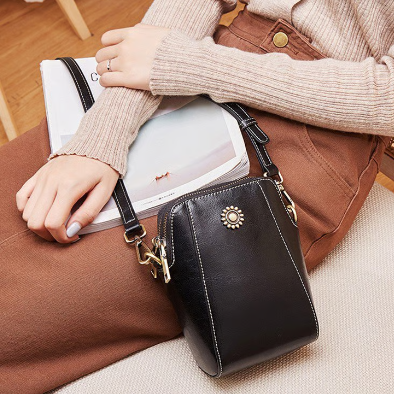 Bellune™ – Elegant PU Leather Crossbody (60% Off)