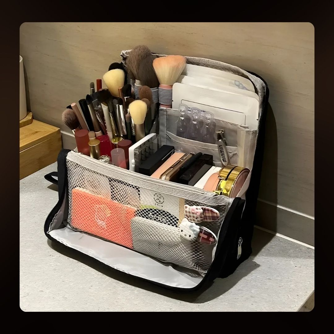 Lunette™ – Keep Your Makeup Neatly Packed (50% Off)