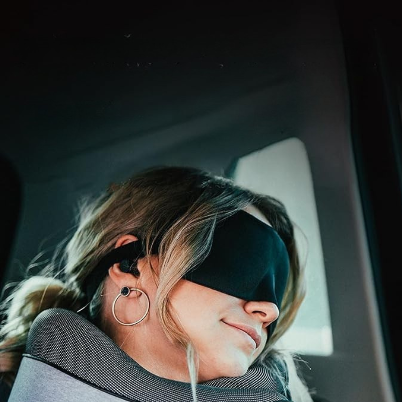 Traveluxe™ - Neck Support Travel Pillow for Comfortable Journeys
