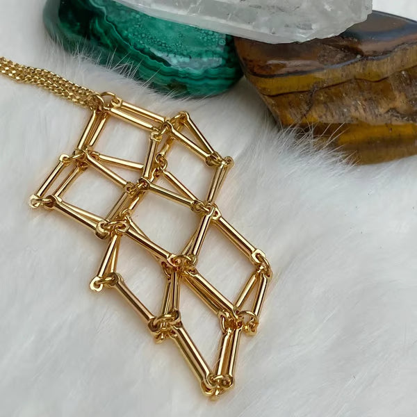 Écryto™ – Wearable Crystal Vessel for Inner Balance (50% Off)