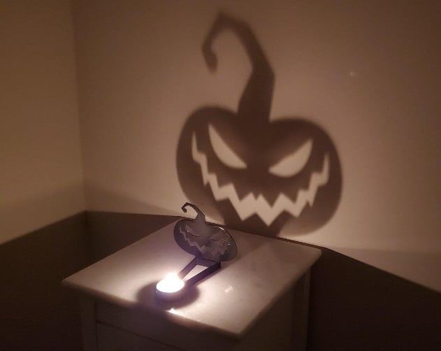 WickWinks™ – Decorative Shadow Stand for Halloween Nights (50% Off)