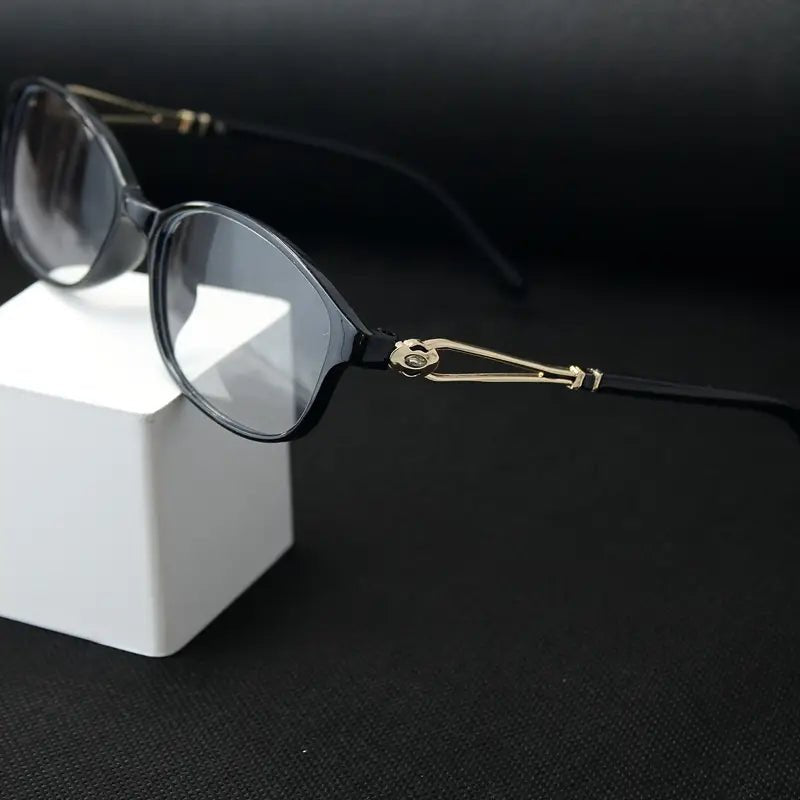 Lunetique™ - Sleek Metal Readers with Blue Light Filtering (40% Off) - Evesbury