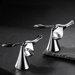 Aviro™ - Balancing Bird Bottle Opener