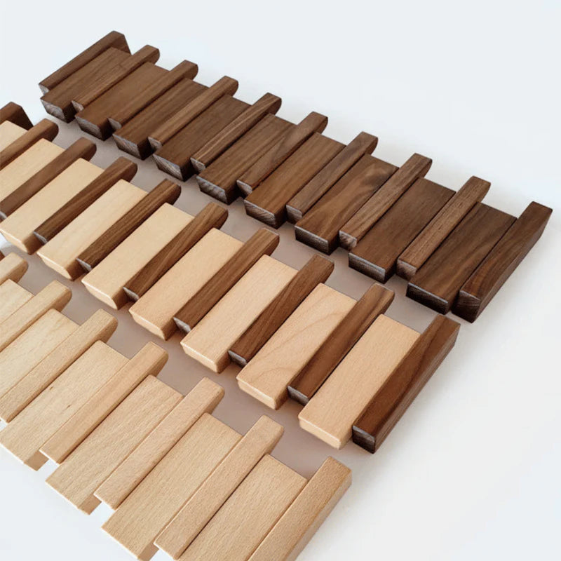 Pianello™ – Contoured Hanger for Elegant Displays (50% Off)