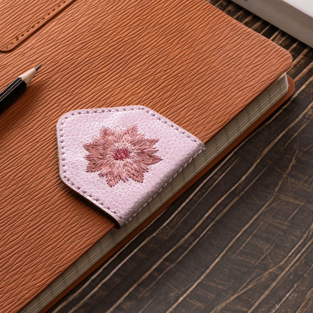 Florenza™ - A Gift for Book Lovers That Holds Their Place & Heart (50% Off) - Evesbury