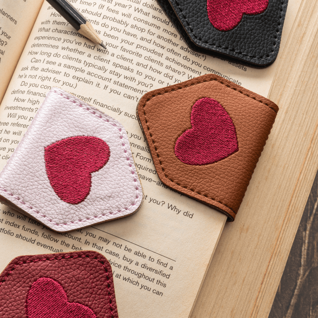 Florenza™ - A Gift for Book Lovers That Holds Their Place & Heart (50% Off) - Evesbury