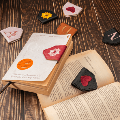Florenza™ - A Gift for Book Lovers That Holds Their Place & Heart (50% Off) - Evesbury