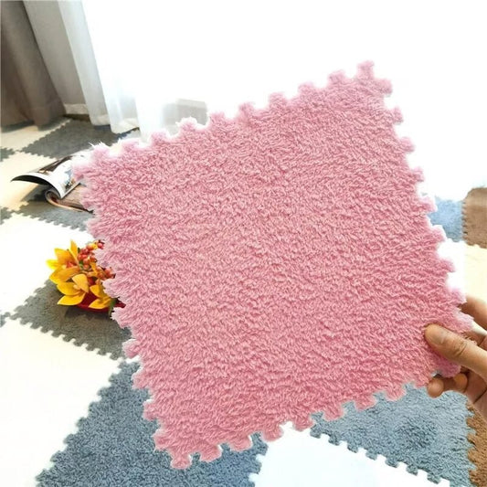 Snuglio™ - Plush Interlocking Carpet Tiles (10 Pieces)