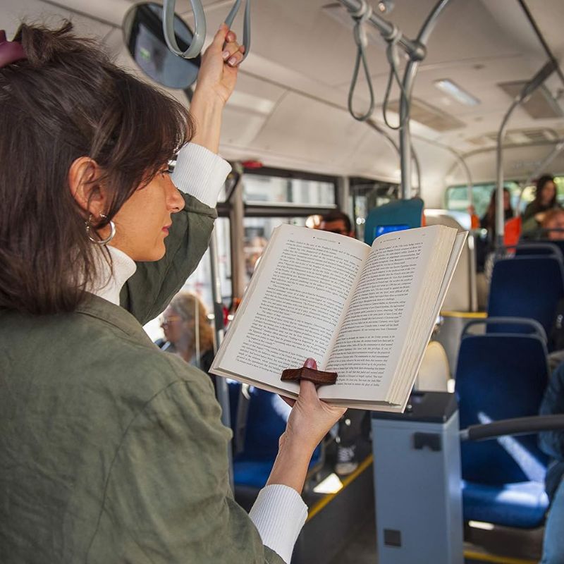 StoryGrip™ - Thumb Page Holder for Relaxed Reading (40% Off)