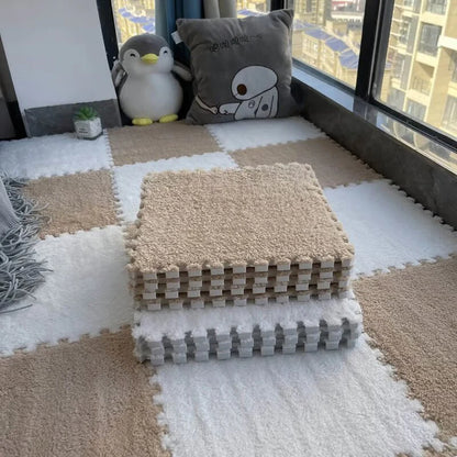 Snuglio™ - Plush Interlocking Carpet Tiles (10 Pieces)