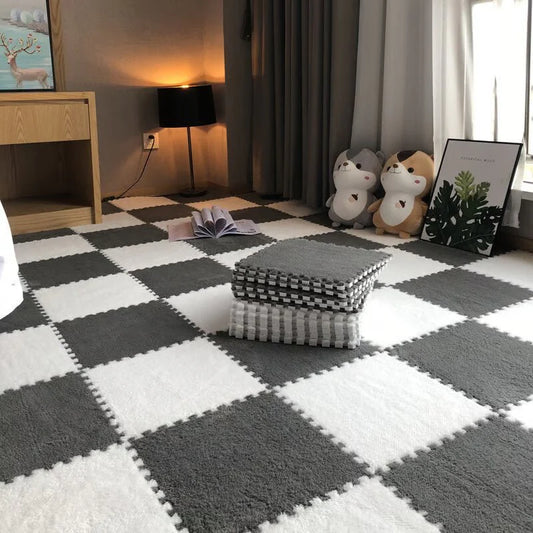 Snuglio™ - Plush Interlocking Carpet Tiles (10 Pieces)
